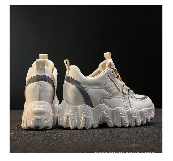 the new leisure breathable muffin with thick soles heightens women's shoes with all kinds of leather dads and shoes
the new leisure breathable muffin with thick soles heightens women's shoes with all kinds of leather dads and shoes