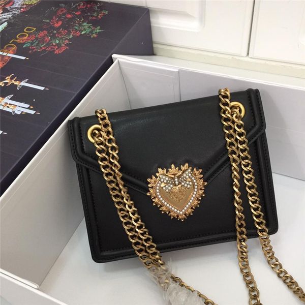 designer luxury handbags purses women genuine leather fashion versatile pearl love lock shoulder bag crossbody bag chain bag
designer luxury handbags purses women genuine leather fashion versatile pearl love lock shoulder bag crossbody bag chain bag