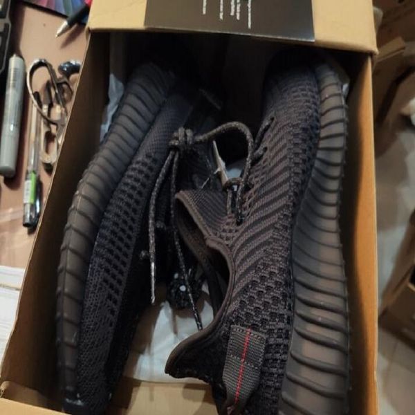 socks 2020 comfort mens running shoes women sports sneakers kanye west desert sage static earth zyon tail light cinder size 13
socks 2020 comfort mens running shoes women sports sneakers kanye west desert sage static earth zyon tail light cinder size 13