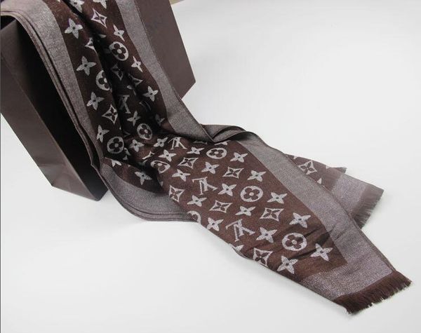 шарф роскошный шелковый шарф для женщин дизайнеры полный логотип длинные шарфы шали wrap с тегом 180x70cm, Blue;gray
шарф роскошный шелковый шарф для женщин дизайнеры полный логотип длинные шарфы шали wrap с тегом 180x70cm, Blue;gray