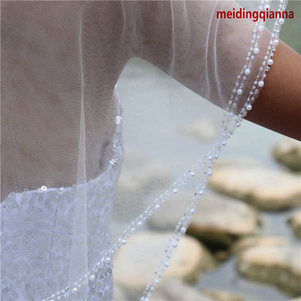 new selling fashion elegant white ivory champagne pink black wrist length two layer alloy comb beaded edge bridal veils
new selling fashion elegant white ivory champagne pink black wrist length two layer alloy comb beaded edge bridal veils