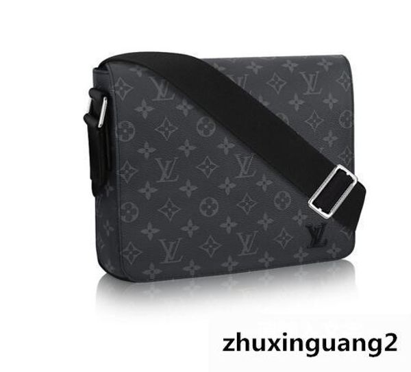 district pm m44000 men messenger bags shoulder belt bag totes portfolio briefcases duffle luggage
district pm m44000 men messenger bags shoulder belt bag totes portfolio briefcases duffle luggage