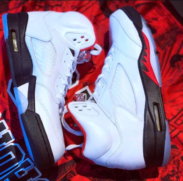 new style 2020 30th anniversary of the 5 white fire red black mens basketball shoe fire red 5s v sneaker silver 3m reflective tongues
new style 2020 30th anniversary of the 5 white fire red black mens basketball shoe fire red 5s v sneaker silver 3m reflective tongues