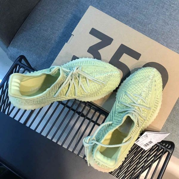 dhl2020 coconut shoes men's and women's luxury sports shoes starry couple angel basketball shoes 2
dhl2020 coconut shoes men's and women's luxury sports shoes starry couple angel basketball shoes 2