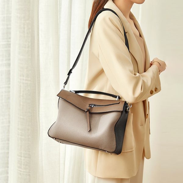 youse female bag 2020 leather wallet handbag single shoulder messenger bag luxury trend atmosphere female romantic wild soft
youse female bag 2020 leather wallet handbag single shoulder messenger bag luxury trend atmosphere female romantic wild soft