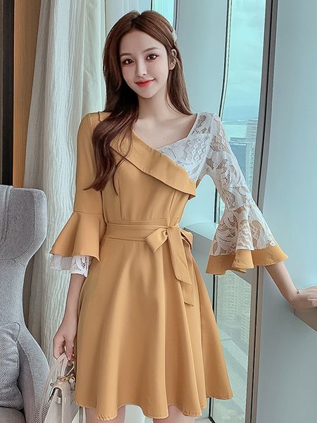 womens elegant lady dress womens 2020 new lace stitching bell sleeve waist bow large swing skirt, White;black
womens elegant lady dress womens 2020 new lace stitching bell sleeve waist bow large swing skirt, White;black