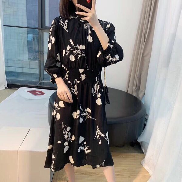 women dress 2020 early spring new dress retro rose print waist spring summer, Black;gray
women dress 2020 early spring new dress retro rose print waist spring summer, Black;gray