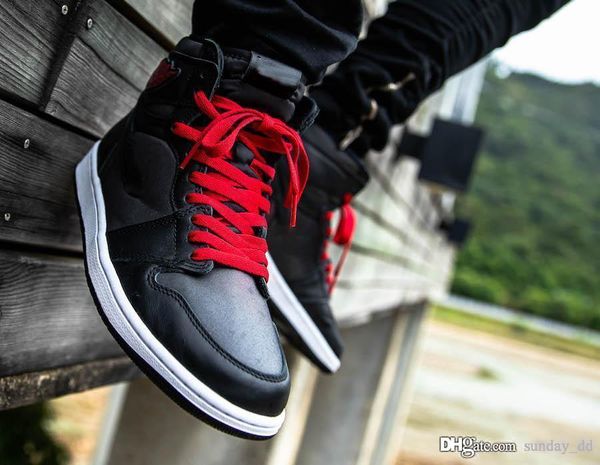 authentic air 1 black satin men basketball shoes gym red-black-white reflective retro sports sneakers 555088-060 with box
authentic air 1 black satin men basketball shoes gym red-black-white reflective retro sports sneakers 555088-060 with box