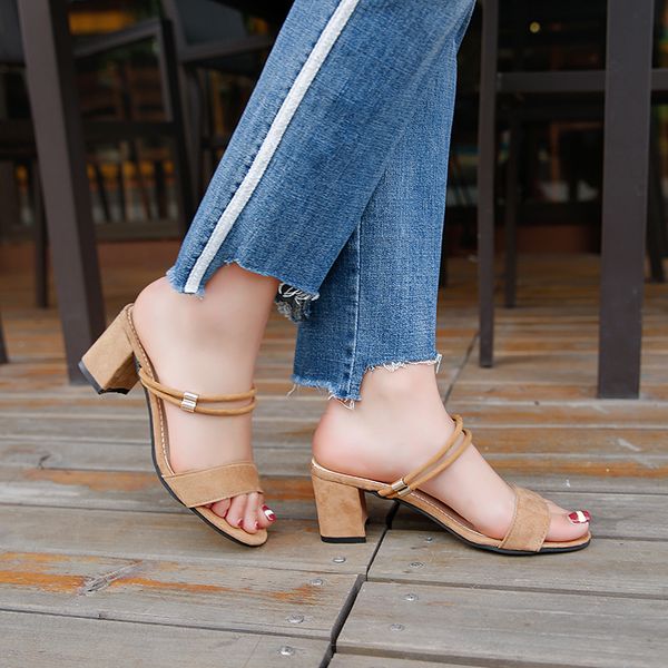 high fashion sandals summer black heels ladies casual women pumps wedding shoes m647 y200620
high fashion sandals summer black heels ladies casual women pumps wedding shoes m647 y200620