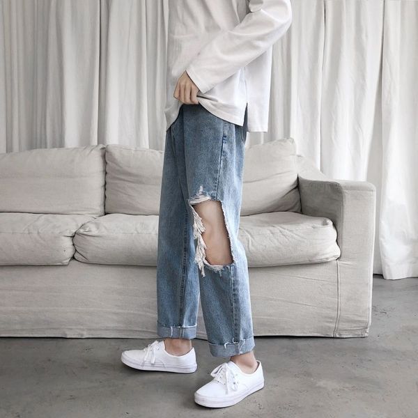 men's jeans 2020 summer new slim, solid color, perforated, nine-minute jeans, relaxed, casual and personalized young men's wear, Blue
men's jeans 2020 summer new slim, solid color, perforated, nine-minute jeans, relaxed, casual and personalized young men's wear, Blue
