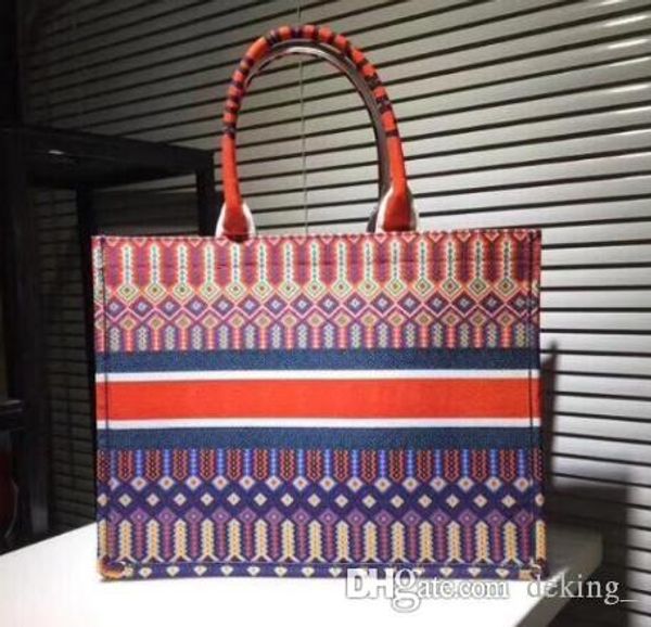 Luxury cla ic women large colorful flower de igner handbag multi color beach bag houlder handbag hopping bag capacity ladie pur e bag
Luxury cla ic women large colorful flower de igner handbag multi color beach bag houlder handbag hopping bag capacity ladie pur e bag