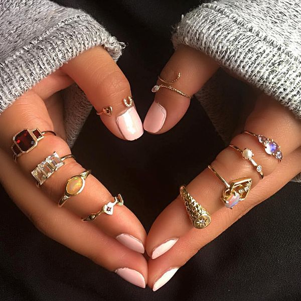 10pcs / set boho inlaid red white blue diamond geometry super beautiful cluster ring holiday gift wholesale, Golden;silver
10pcs / set boho inlaid red white blue diamond geometry super beautiful cluster ring holiday gift wholesale, Golden;silver