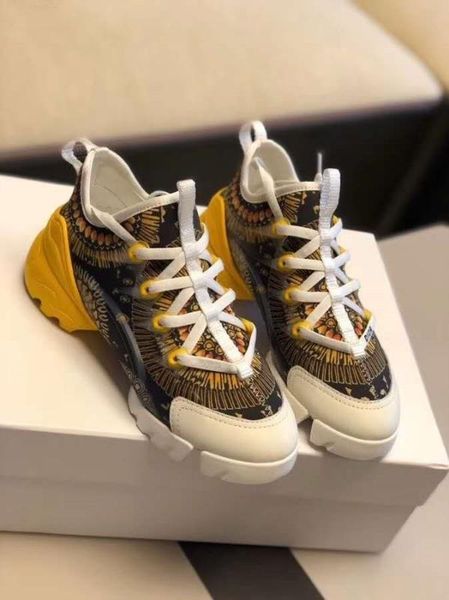 2020 designer woman casual shoes fashion flowers prints sports shoes comfortable luxury men runner, Black
2020 designer woman casual shoes fashion flowers prints sports shoes comfortable luxury men runner, Black