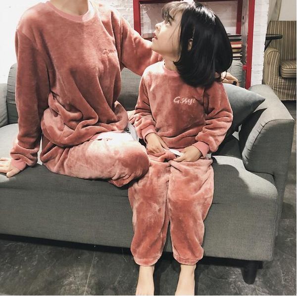 girls' clothing autumn and winter new coral fleece long-sleeved parent-child pajamas female women's home service suit, White
girls' clothing autumn and winter new coral fleece long-sleeved parent-child pajamas female women's home service suit, White