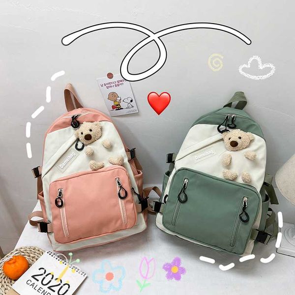 2020 fashion design large capacity backpacks waterproof nylon backpack school bag for teenage girls mochila female daypack
2020 fashion design large capacity backpacks waterproof nylon backpack school bag for teenage girls mochila female daypack