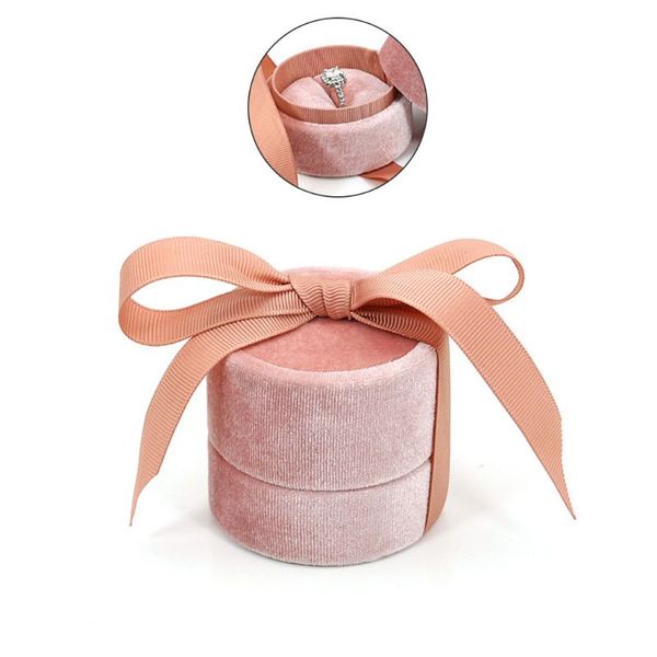 round flannel ring box vintage wedding ceremony detachable lid engagement slim, Pink;blue
round flannel ring box vintage wedding ceremony detachable lid engagement slim, Pink;blue