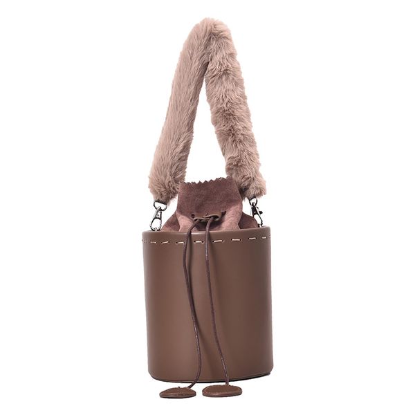 elegant female plush tote bucket bag 2019 winter new leather women's designer handbag casual shoulder messenger bag
elegant female plush tote bucket bag 2019 winter new leather women's designer handbag casual shoulder messenger bag