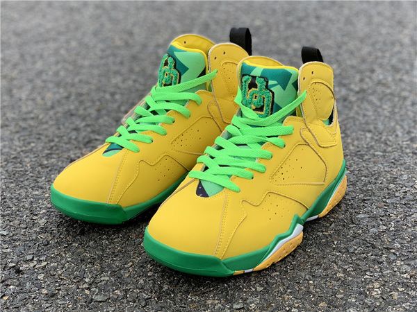 2020 new authentic 7 oregon ducks pe 7s man basketball shoes желто зеленые замшевые спортивные кроссовки с оригинальной коробкой
2020 new authentic 7 oregon ducks pe 7s man basketball shoes желто зеленые замшевые спортивные кроссовки с оригинальной коробкой