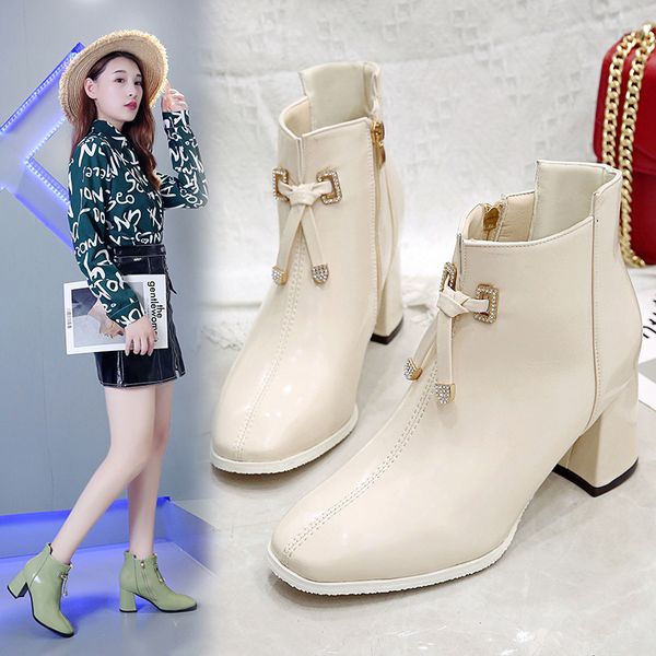 2019 chic women boots shiny pu leather autumn winter shoes woman spuare toe block heels ankle boots female nw4040, Black
2019 chic women boots shiny pu leather autumn winter shoes woman spuare toe block heels ankle boots female nw4040, Black