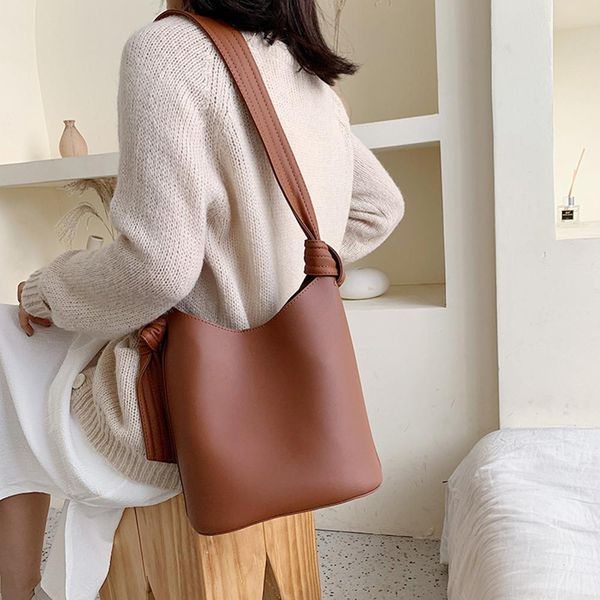 2pcs/set women retro pu leather shoulder crossbody handbag ladies casual pure color simple messenger bag bucket
2pcs/set women retro pu leather shoulder crossbody handbag ladies casual pure color simple messenger bag bucket