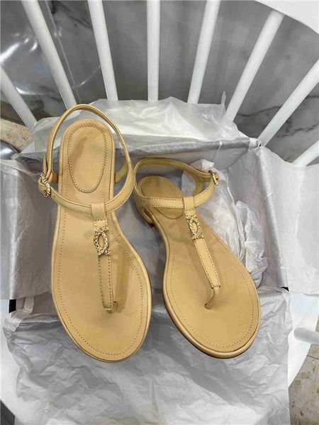 2020 new classic fashion women genuine leather sheepskin bandage nude low heels sandals with original box34-42 t03, Black
2020 new classic fashion women genuine leather sheepskin bandage nude low heels sandals with original box34-42 t03, Black