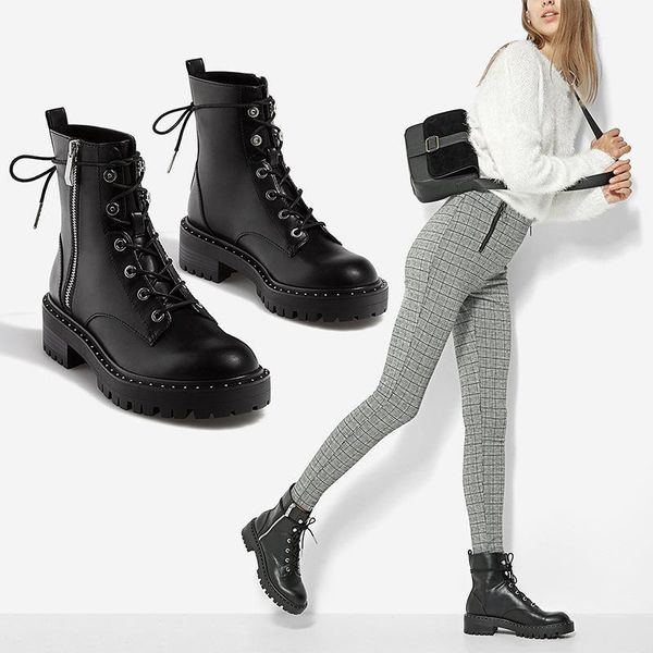star with the same paragraph with rivets motorcycle boots ladies round head high heel martin boots women short plush boots women, Black
star with the same paragraph with rivets motorcycle boots ladies round head high heel martin boots women short plush boots women, Black