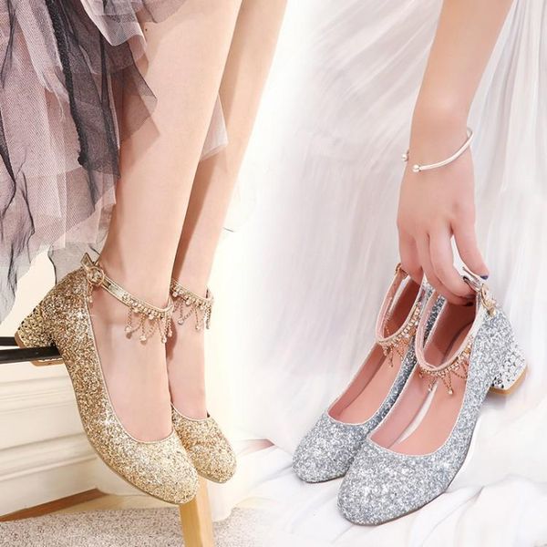 shallow leather shoes for bigger girls showed high heeled shoes sequined princess girls party wedding leather high quality, Black;grey
shallow leather shoes for bigger girls showed high heeled shoes sequined princess girls party wedding leather high quality, Black;grey
