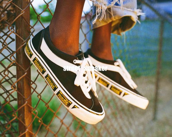 2020 моды ван холст кроссовки старые X Rhude мужчины женщины cobranded номерного знака скейтборд спортивной моды случайные обуви size36-44
2020 моды ван холст кроссовки старые X Rhude мужчины женщины cobranded номерного знака скейтборд спортивной моды случайные обуви size36-44