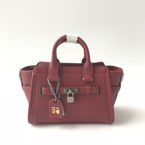 дизайнер-2019 новый женщины моды сумки кожа messenger замок сумки crossbody сумки женские сумки плеча подарков
дизайнер-2019 новый женщины моды сумки кожа messenger замок сумки crossbody сумки женские сумки плеча подарков