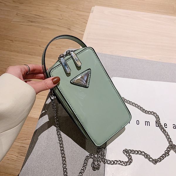 new 2020 women's bag french niche sense ins super fire bag shoulder chain fashion messenger
new 2020 women's bag french niche sense ins super fire bag shoulder chain fashion messenger