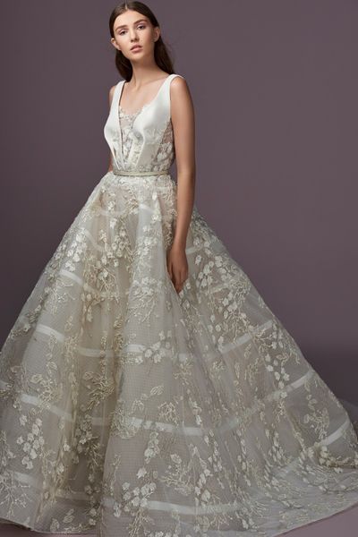 2019 кружевные свадебные платья с v-образным вырезом и бисером robe de mariée, White
2019 кружевные свадебные платья с v-образным вырезом и бисером robe de mariée, White