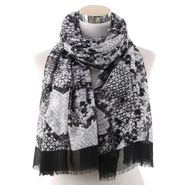 winfox fashion черный розовый женский платок и обертывания женщин шарфы печати змеиной кожи для женщин
winfox fashion черный розовый женский платок и обертывания женщин шарфы печати змеиной кожи для женщин