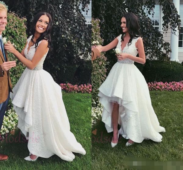 gorgeous high low wedding dresses scalloped v neck lace applique tiered straps sleeveless country wedding bridal gown vestido de novia, White
gorgeous high low wedding dresses scalloped v neck lace applique tiered straps sleeveless country wedding bridal gown vestido de novia, White