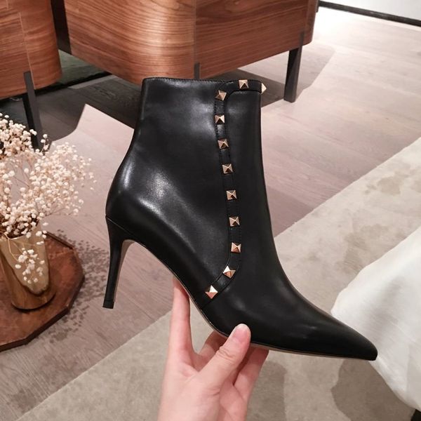 new cowboy booties fashion designer women luxury tape drills black boots genuine leather ankle boots flat bottom ing
new cowboy booties fashion designer women luxury tape drills black boots genuine leather ankle boots flat bottom ing