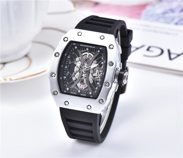 new men's watch black silicone strap stainless steel dial diamond fashion sports quartz military business watch men, Slivery;brown
new men's watch black silicone strap stainless steel dial diamond fashion sports quartz military business watch men, Slivery;brown