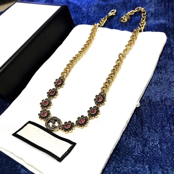 super classic letters retro flowers diamonds wild fashion designer jewelry luxury designer jewelry women necklace, Silver
super classic letters retro flowers diamonds wild fashion designer jewelry luxury designer jewelry women necklace, Silver