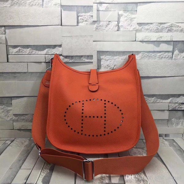 handbag bag luxury shoulder bag metal hardware luxury fashion large capacity leather and canvas production fashion printing evelyne a12
handbag bag luxury shoulder bag metal hardware luxury fashion large capacity leather and canvas production fashion printing evelyne a12