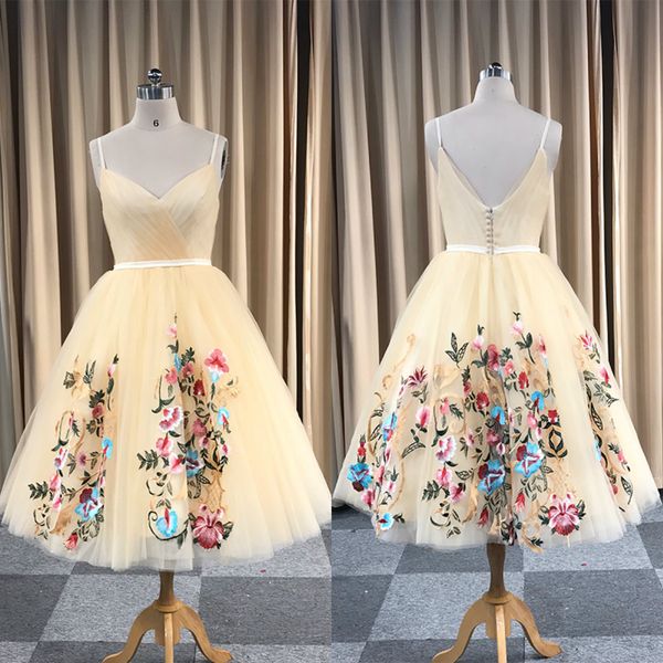 2020 real image homecoming dresses with appliques spaghetti a line short cocktail party dress custom made plus size prom gowns, Blue;pink
2020 real image homecoming dresses with appliques spaghetti a line short cocktail party dress custom made plus size prom gowns, Blue;pink