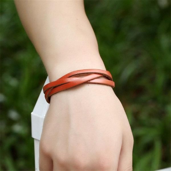 2020 fashion solid braided wristband adjustable button bracelet women men brown black punk leather wrap bracelet dropshipping
2020 fashion solid braided wristband adjustable button bracelet women men brown black punk leather wrap bracelet dropshipping