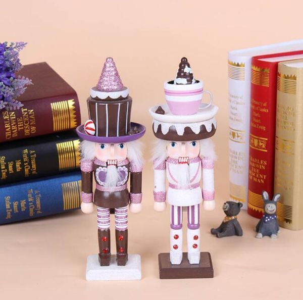 25см деревянные щелкунчик кукольный soldier украшения домашнее украшение гостиная спальня crafts рождественский торт украшение kka6272
25см деревянные щелкунчик кукольный soldier украшения домашнее украшение гостиная спальня crafts рождественский торт украшение kka6272