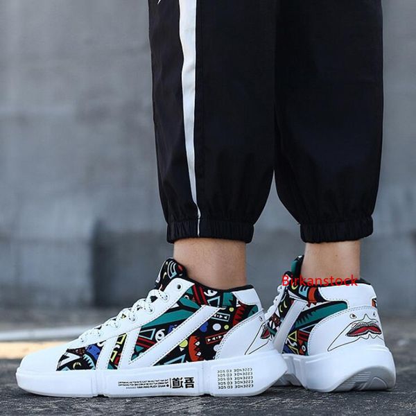 men running shoes black blue green multicolor graffiti fashion men trainer breathable outdoor sport sneaker size 40-44
men running shoes black blue green multicolor graffiti fashion men trainer breathable outdoor sport sneaker size 40-44