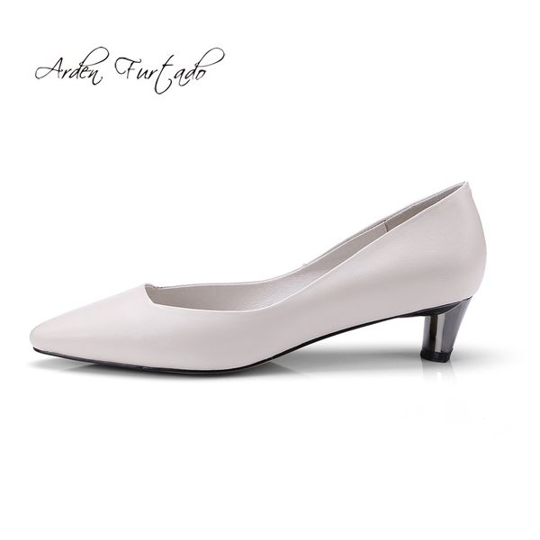 arden furtado summer 2019 fashion trend women's shoes pointed toe slip-on pumps party shoes joker chunky heels pure color, Black;white
arden furtado summer 2019 fashion trend women's shoes pointed toe slip-on pumps party shoes joker chunky heels pure color, Black;white