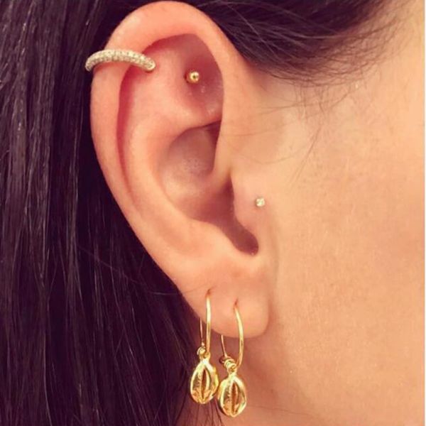 artilady tiny gold hoop earrings for women cartilage shell earring small hoop earrings 2019 jewelry gift, Golden;silver
artilady tiny gold hoop earrings for women cartilage shell earring small hoop earrings 2019 jewelry gift, Golden;silver