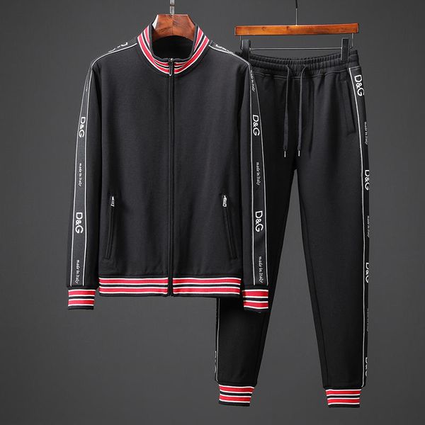 Pari fa hion track uit men weat uit 2019 autumn men track uit et pant et porting uit men clothing
Pari fa hion track uit men weat uit 2019 autumn men track uit et pant et porting uit men clothing
