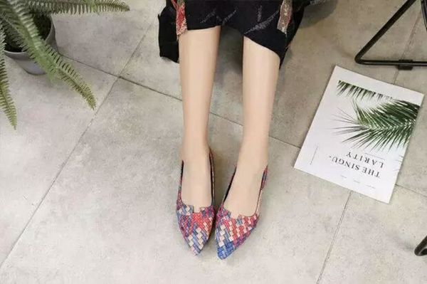 0729 cqc9 popular womens fashion comfortable shoes style ladies flat shoes leather soft soles shoes with box
0729 cqc9 popular womens fashion comfortable shoes style ladies flat shoes leather soft soles shoes with box