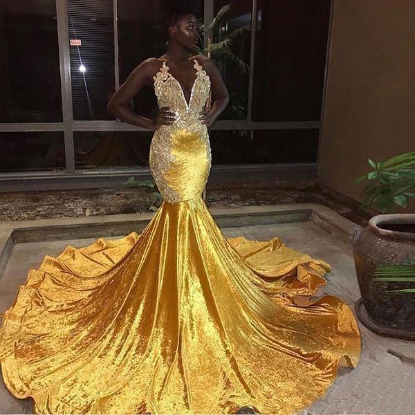 new yellow velvet long mermaid prom dresses black girls' halter lace appliques backless sweep train evening gowns
new yellow velvet long mermaid prom dresses black girls' halter lace appliques backless sweep train evening gowns