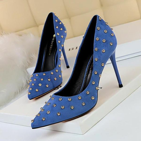 высокие каблуки rivet suede женщин насосы женская обувь женские каблуки остроконечные свадебная обувь stiletto партии женская обувь, Black
высокие каблуки rivet suede женщин насосы женская обувь женские каблуки остроконечные свадебная обувь stiletto партии женская обувь, Black