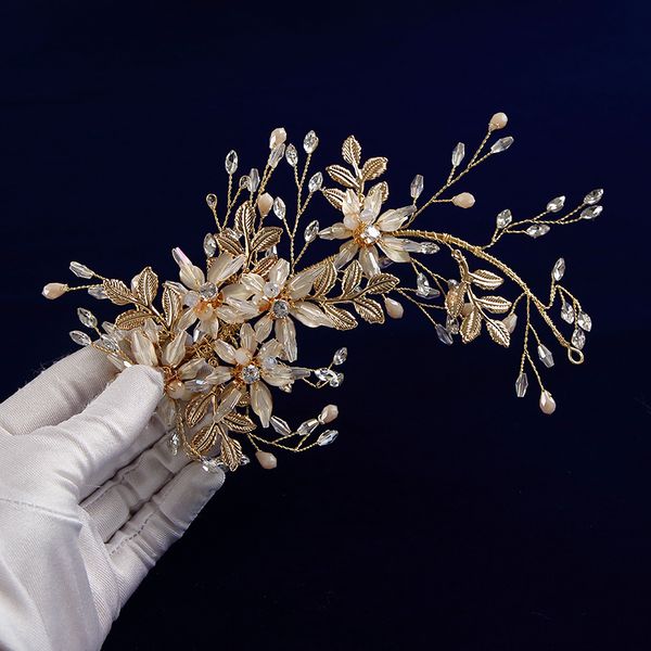 fashion flower pearls gold brides hairbands crystal soft headbands bridal flower hair accessories crystal headpieces, Golden;white
fashion flower pearls gold brides hairbands crystal soft headbands bridal flower hair accessories crystal headpieces, Golden;white