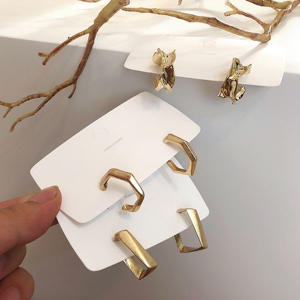 2020 korean earrings jewelry baroque twisted irregular shaped metal hoop earrings fashion female ear rings, Golden;silver
2020 korean earrings jewelry baroque twisted irregular shaped metal hoop earrings fashion female ear rings, Golden;silver