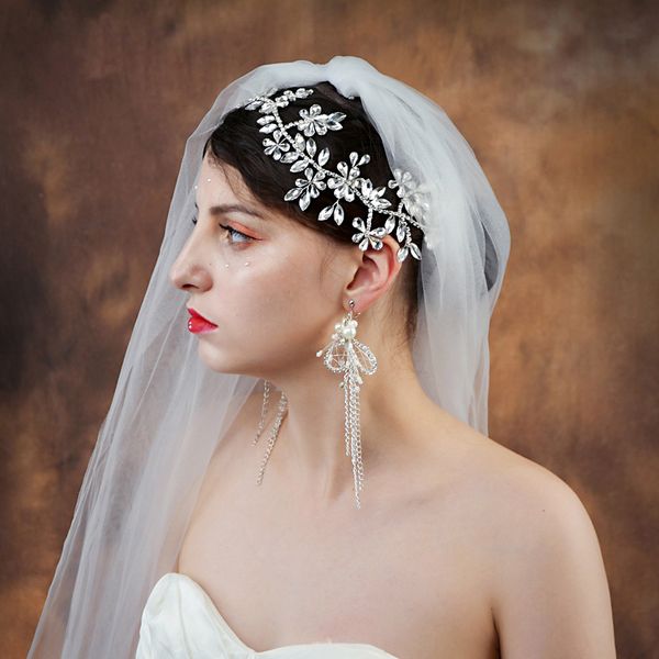 rhinestone tiaras and headbands bridal hairband hair accessories crystal headband bride ornament flower girls headband wedding, Golden;white
rhinestone tiaras and headbands bridal hairband hair accessories crystal headband bride ornament flower girls headband wedding, Golden;white